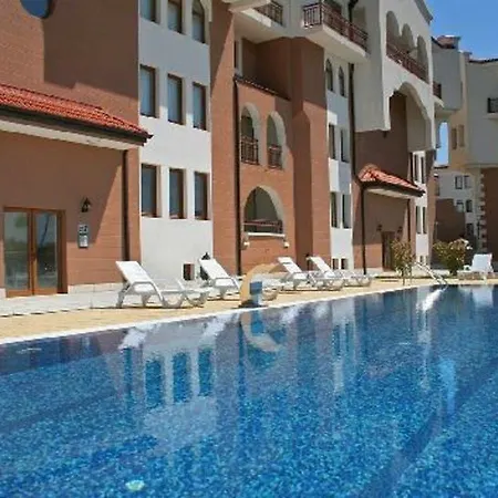 The Sunrise Club Hotel