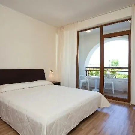 The Sunrise Club Hotel 3*